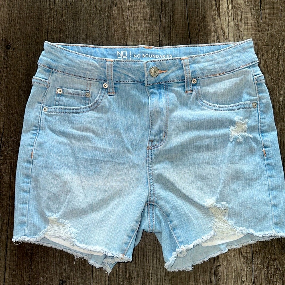 No Boundaries Jean Shorts Junior Size 5